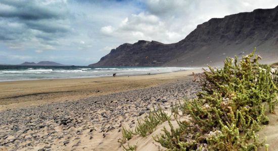 Le migliori 6 spiagge per il surf nelle Isole Canarie