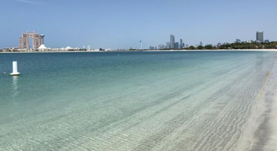 Spiaggia del Palazzo degli Emirati