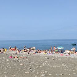 Foto di Batumi beach con dritto e lungo