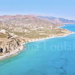 Foto di Dermatos beach con molto pulito livello di pulizia