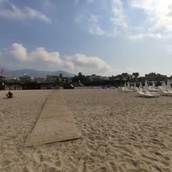 Foto di Spiaggia di Damlatas area servizi